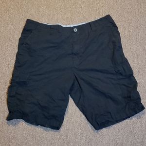 Men's cargo shorts